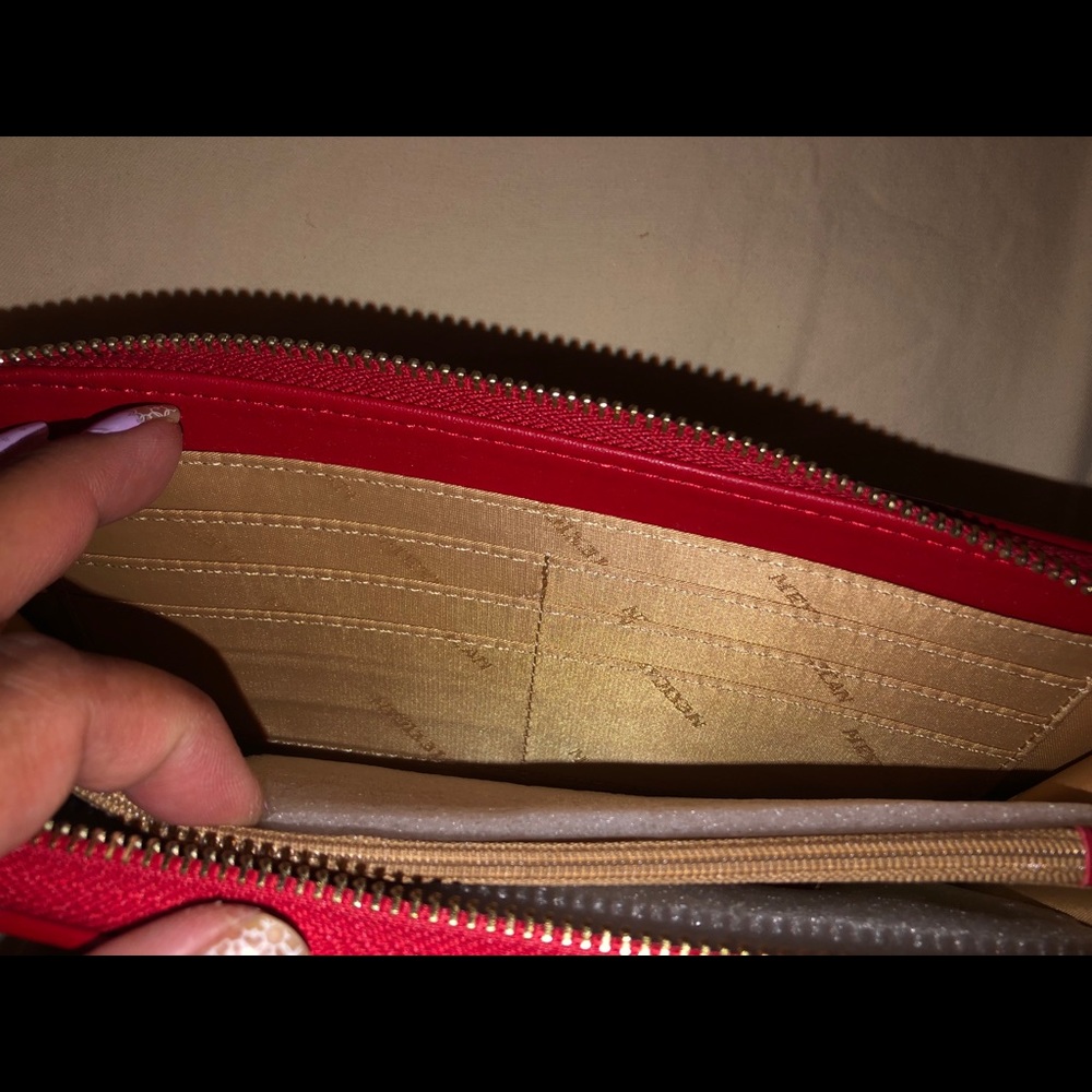 Wallet - Picture 5 of 5